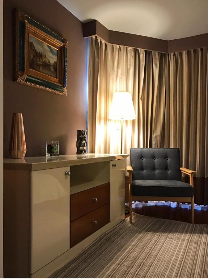 Sukhumvit Boutique : Soi 13/ 10min. From Bts Nana Station Pangsapuri Bangkok